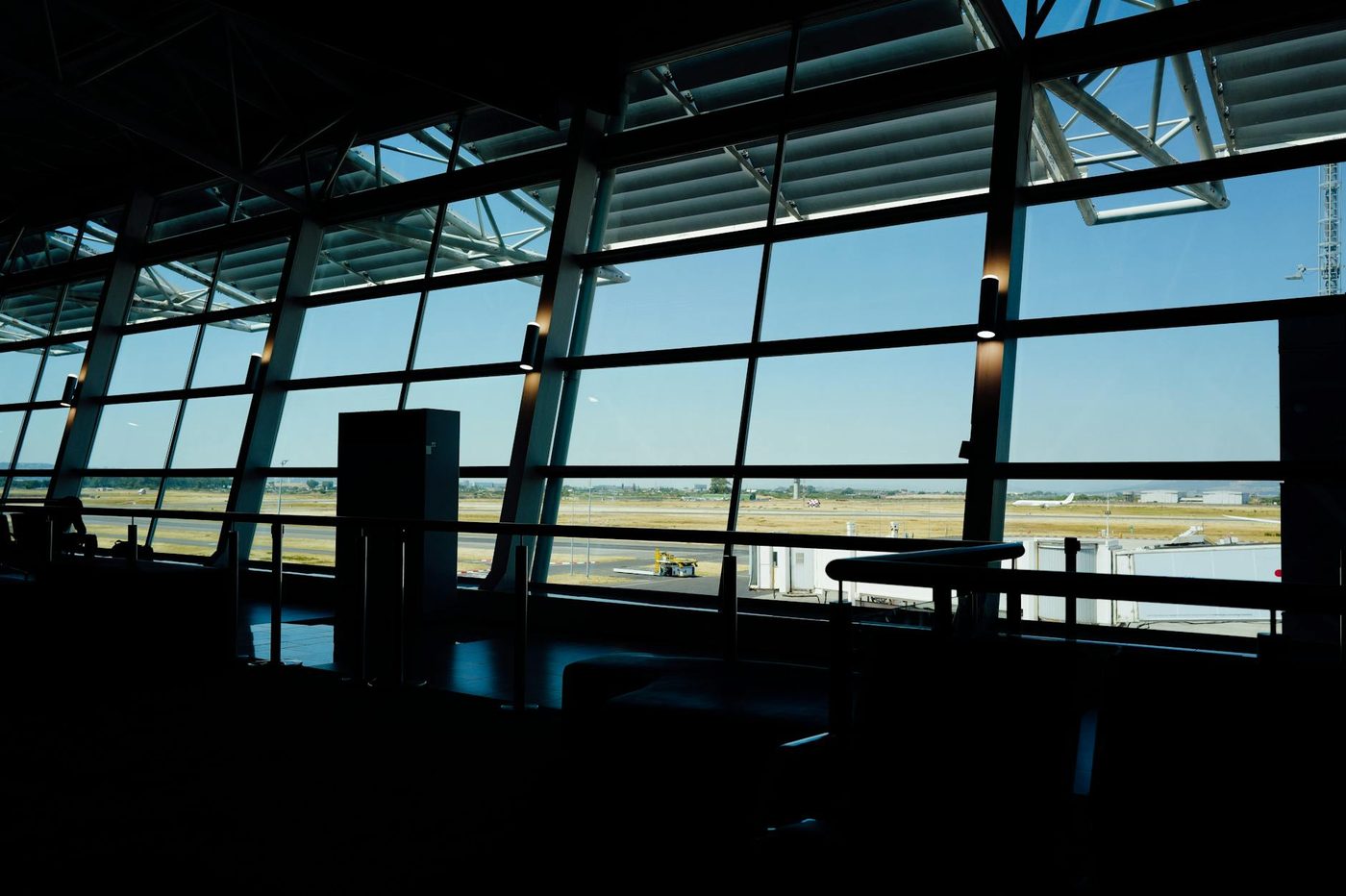 Alle vluchten op de luchthaven van Charleroi afgelast op 12 mei door nationale staking