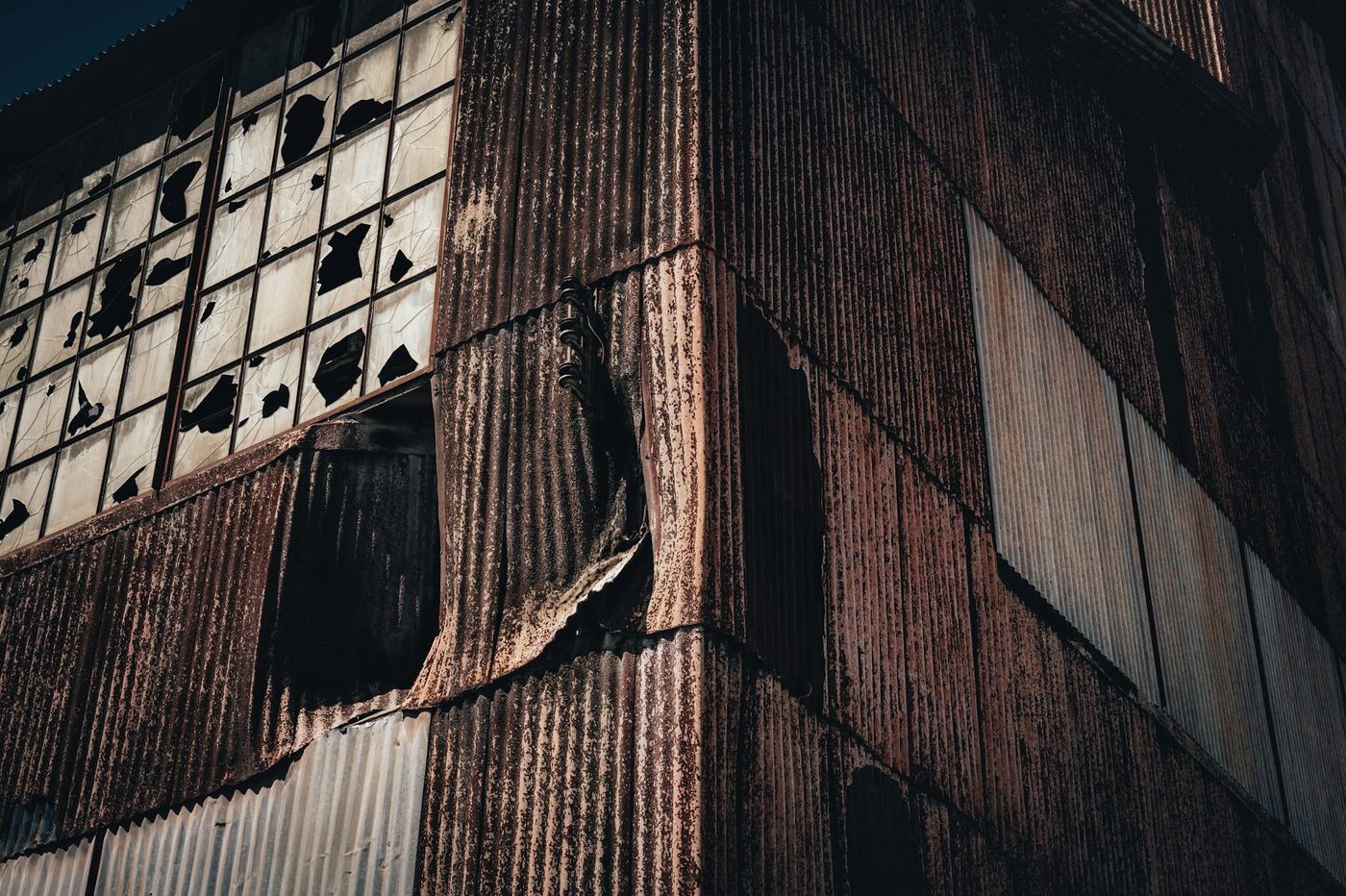 De schaduwzijde van de hoofdstad: Brussel als decor voor stedelijke vervoering en verval