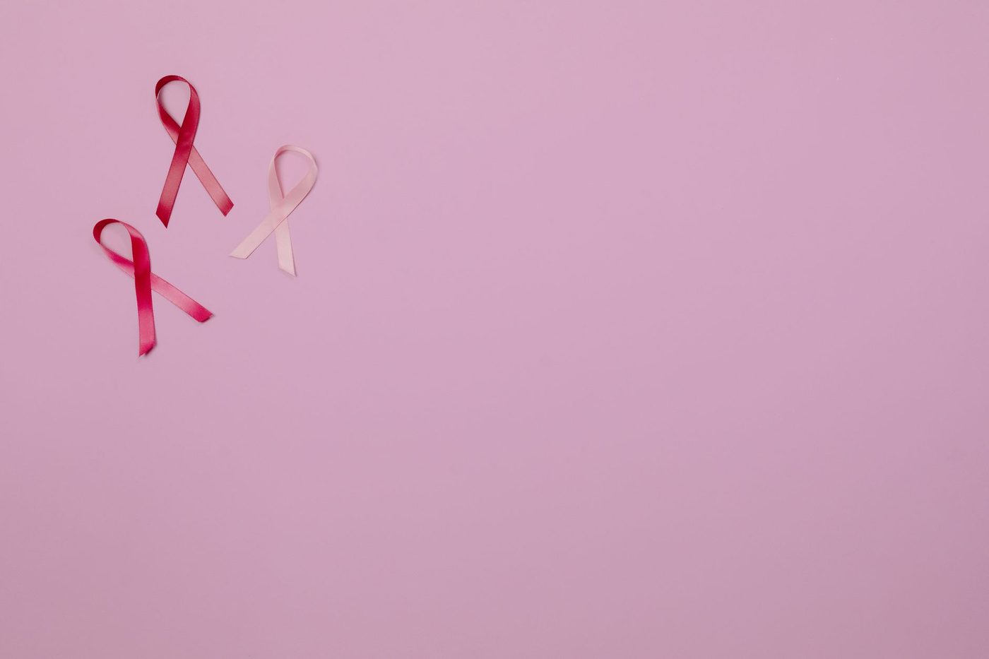 Roze beha-slingers voor borstkankeractie gestolen in Hoeilaart