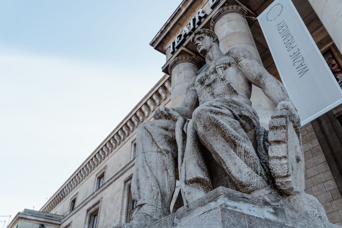 Weyts lanceert 'Beeldschone Verhalen' voor behoud Vlaamse monumenten