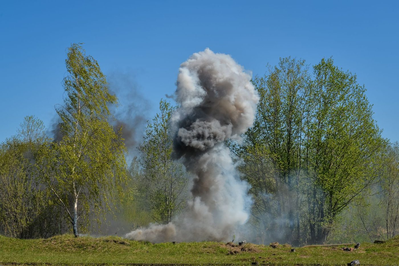 Ontploffingen en zware brand bij Dovy Keukens in Kortrijk