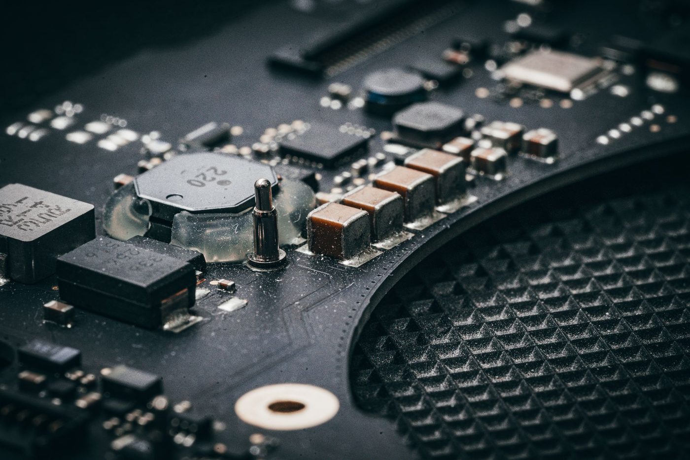 China bouwt nu zelf chipmachines: massaproductie gestart, ASML krijgt concurrentie