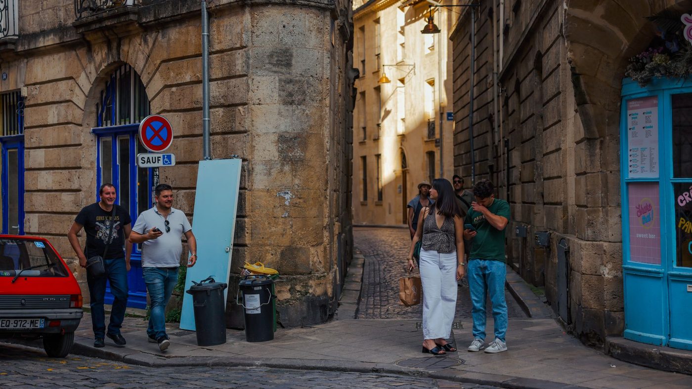 Grootschalige evacuaties nabij Bordeaux door hevige bosbranden
