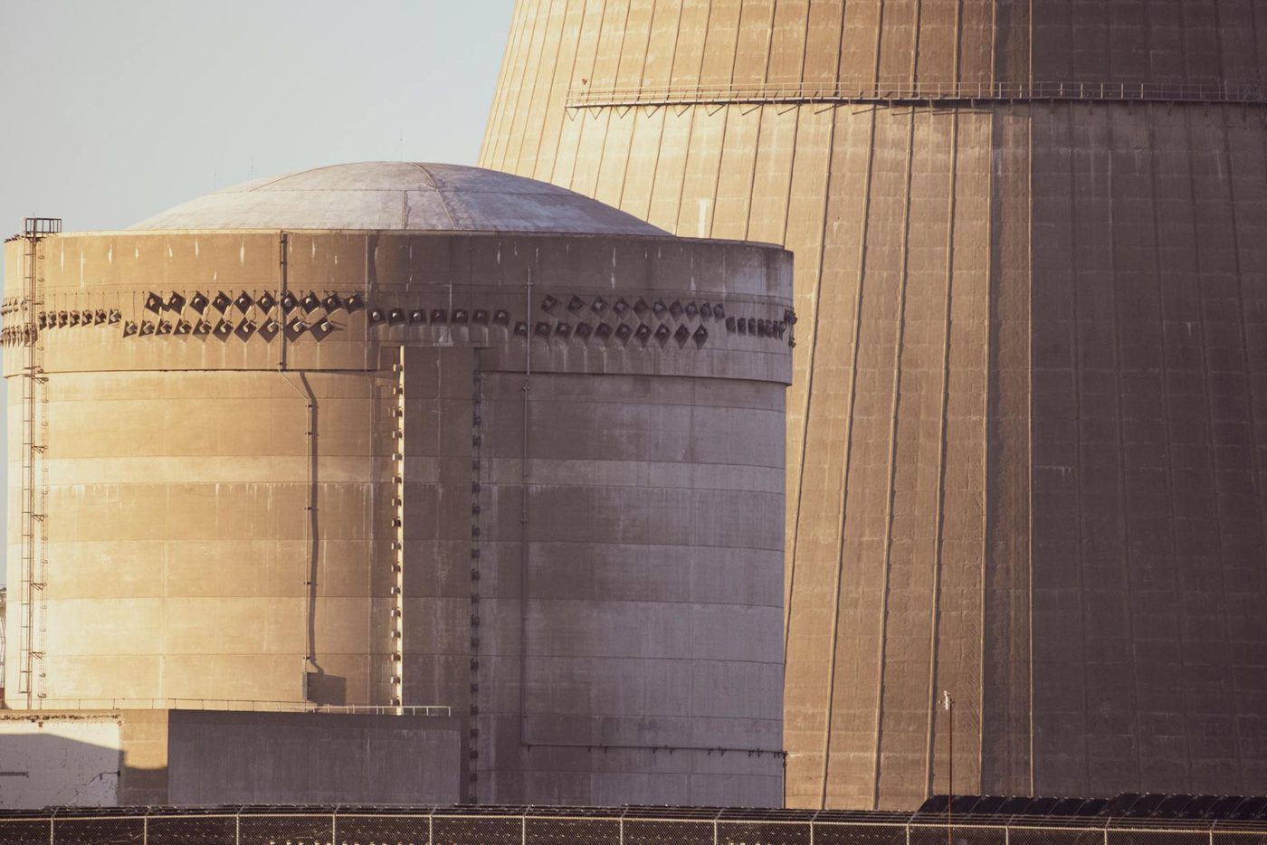 Federale regering start onderhandelingen over mogelijke overname Belgische kerncentrales
