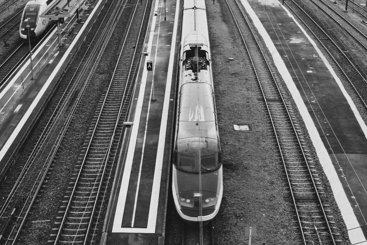 Meerdere gewonden na botsing goederentrein en minibus bij Kanaaltunnel