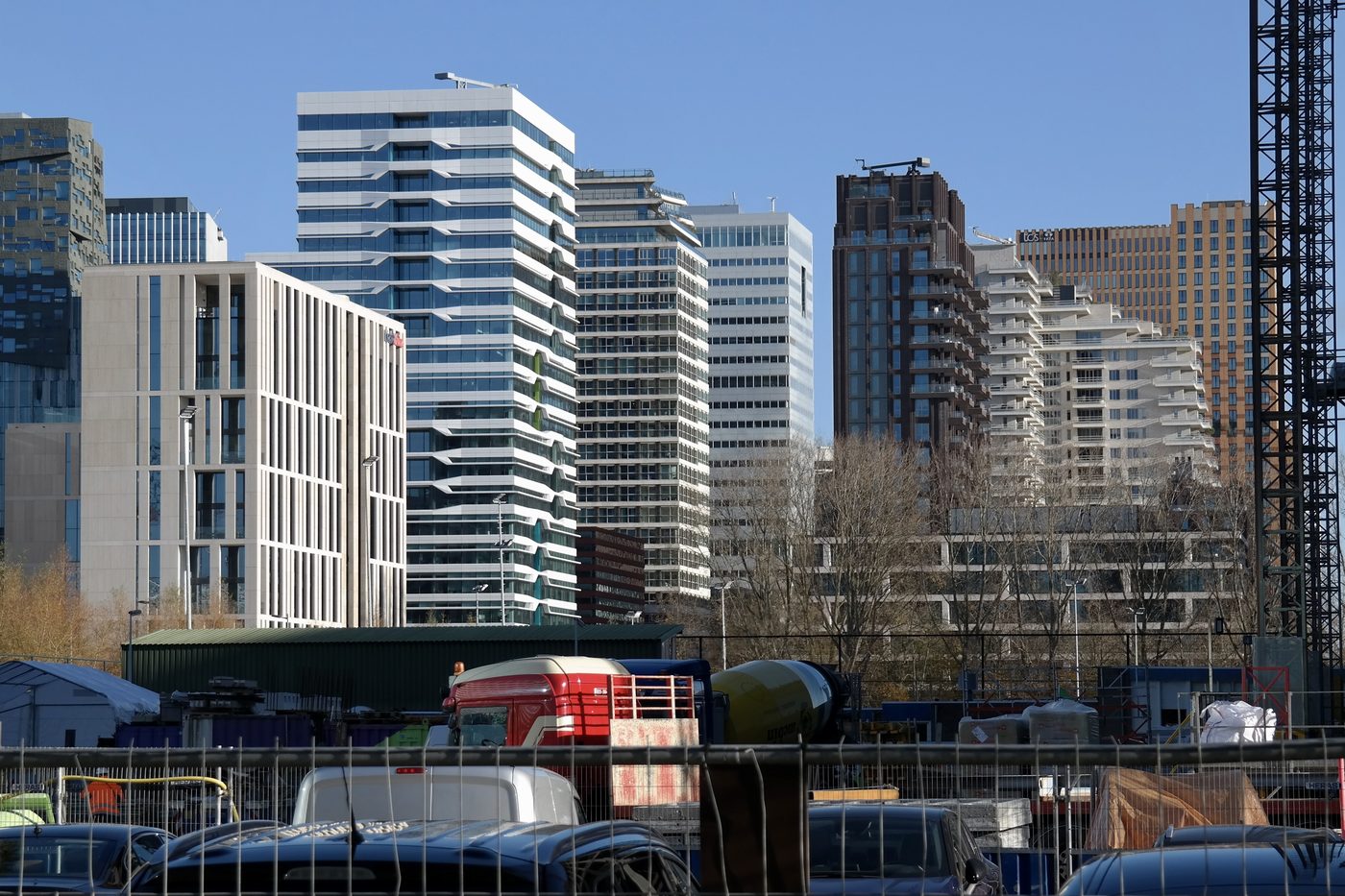 Explosie op Zuidas: Politie onderzoekt verband met eerdere aanslagen