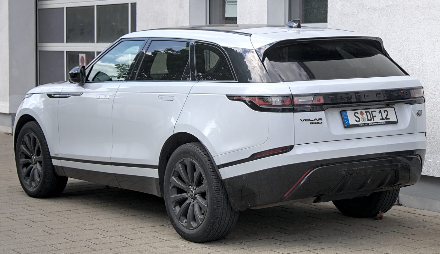 Range Rover lanceert eerste volledig elektrische SUV — en die is niet goedkoop