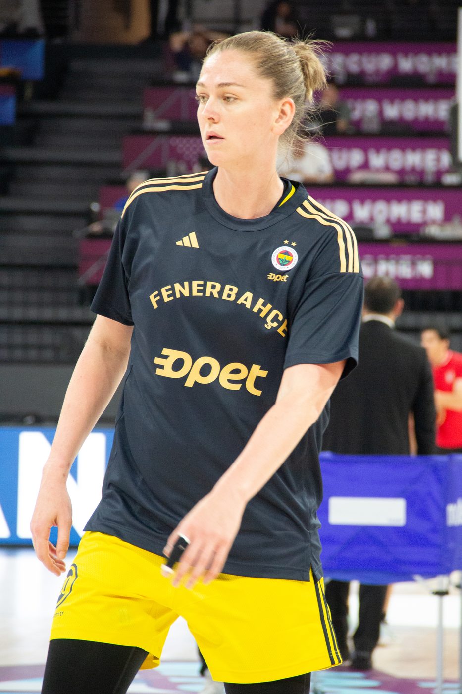 Meesseman geeft MVP-trofee weg: 'Had niet gedacht dat ik zou huilen'