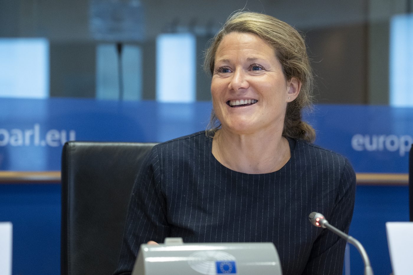 Minister Van Bossuyt handhaaft strenge asielkoers ondanks juridische tegenslagen